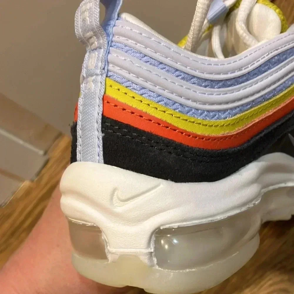 NWOT Kids Nike Air Max 97 Set to Rise Rainbow (3.5)